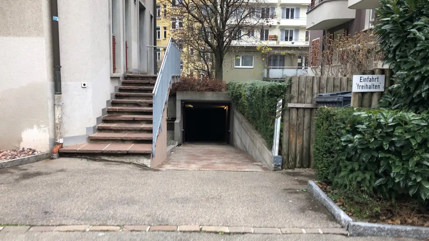 Place de parking souterraine à louer - Goldbrunnenstrasse 150, 8055 Zürich - Photo 2