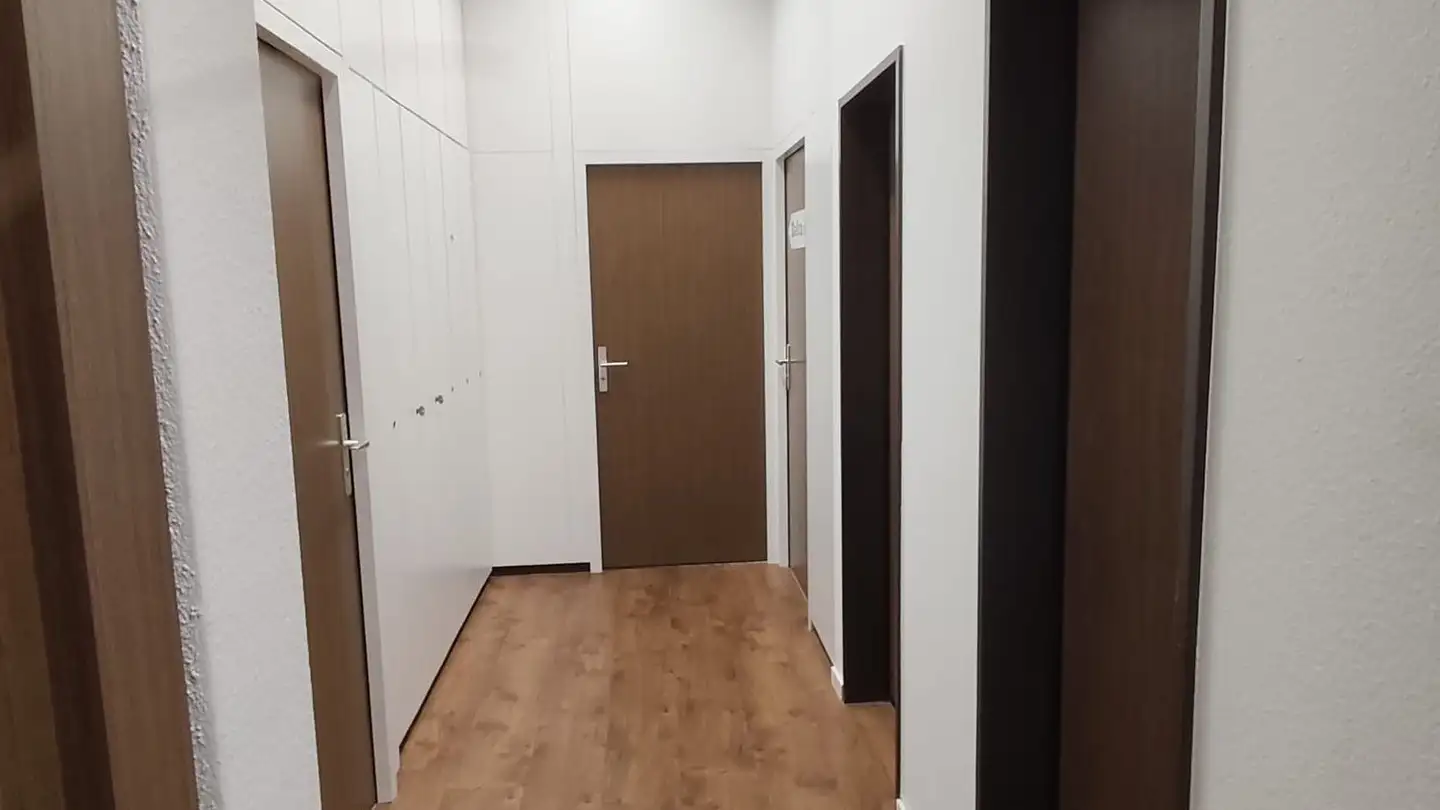 Department store for rent - Schaffhauserstrasse 138, 8302 Kloten - Photo 2