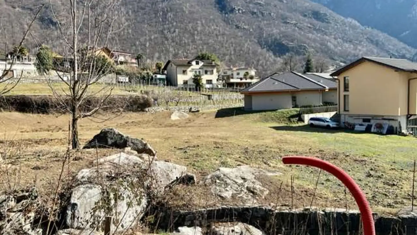 Constructible plot for sale - 6721 Ludiano