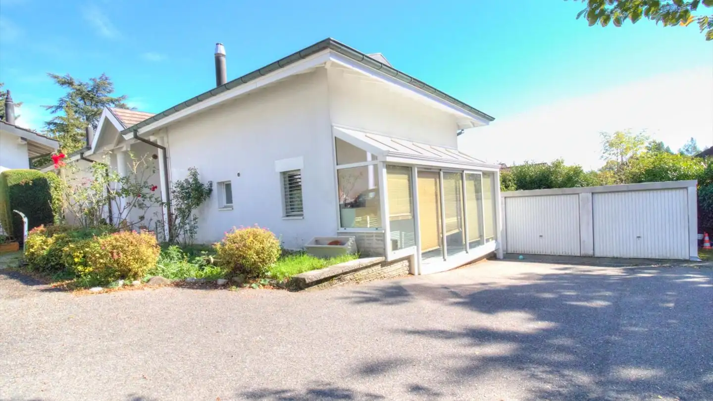 Villa à louer - 1293 Bellevue