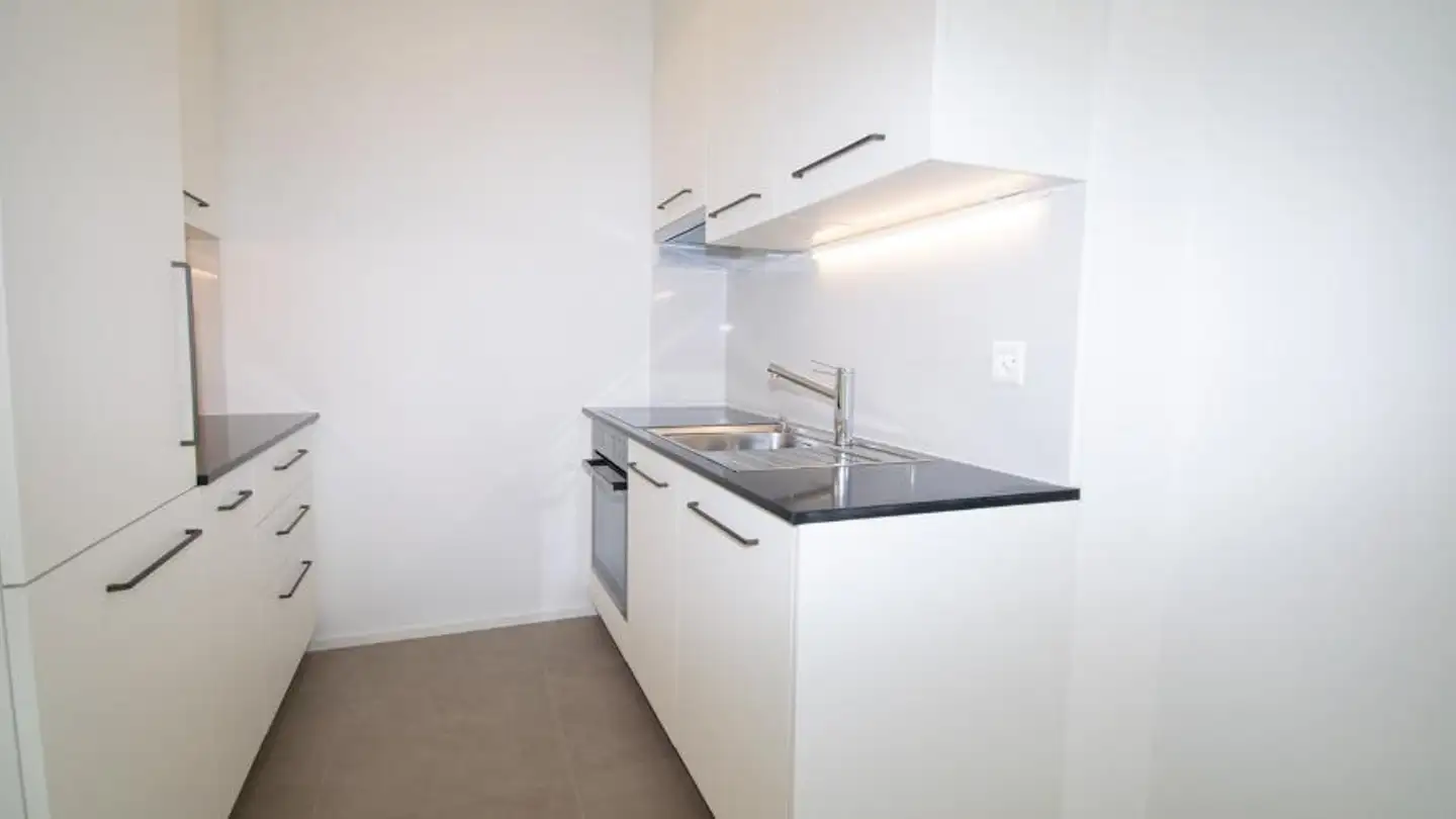 Apartment for rent - Via Generale Guisan 10, 6710 Biasca - Photo 2