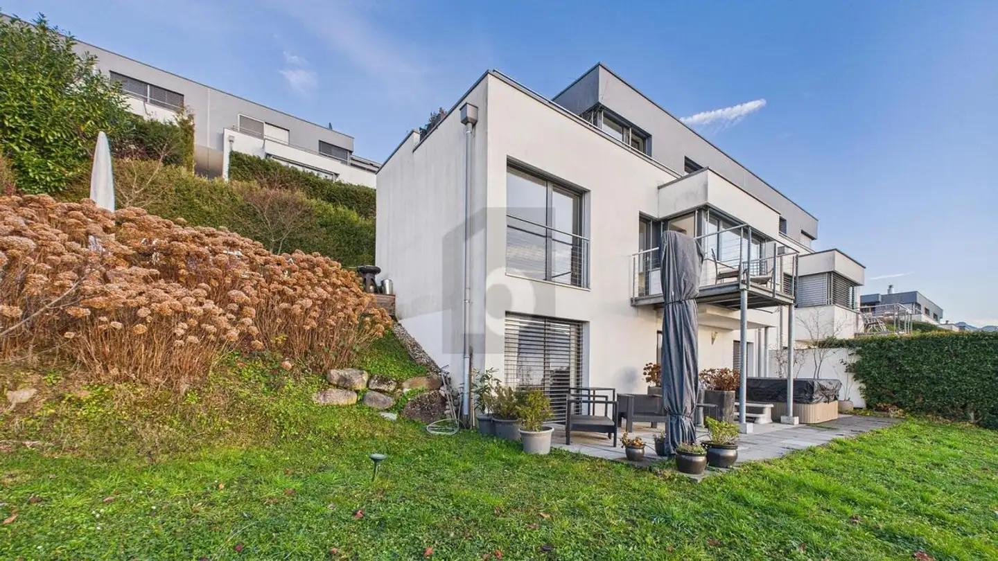 Villa for rent - 1817 Brent