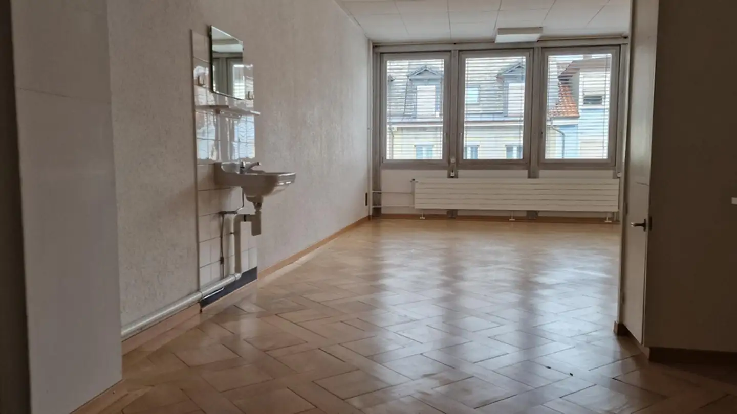 Bureau à louer - Rue De La Gare / Bahnhofstrasse 26, 2502 Biel/Bienne - Photo 3