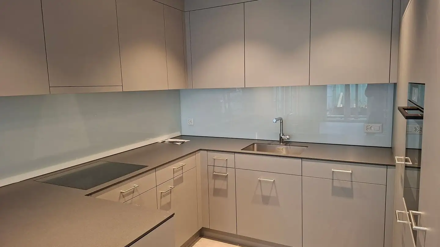 Maison jumelle à louer - Zürichstrasse 54, 8606 Nänikon - Photo 4