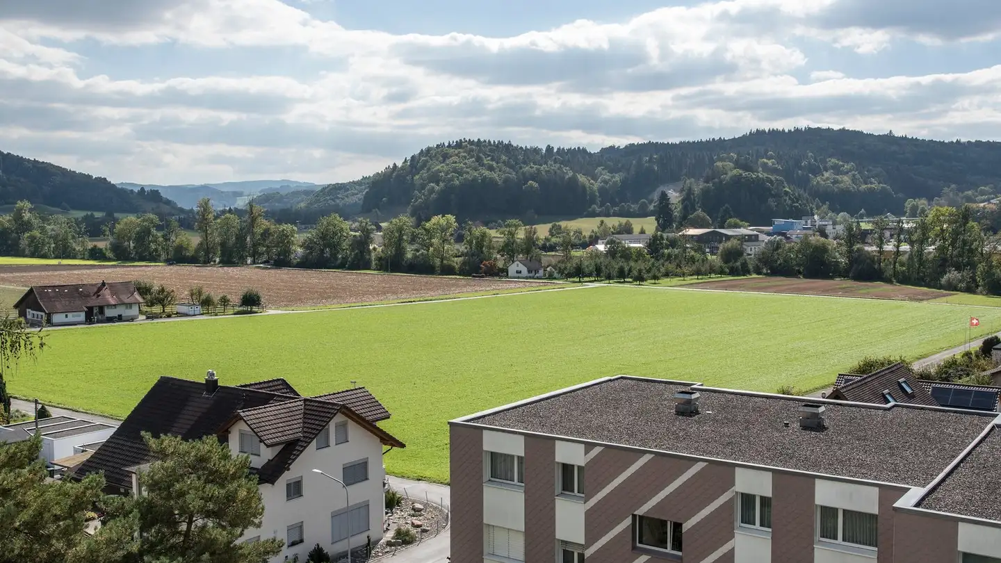 Überdachter Motorradparkplatz mieten - 5722 Gränichen