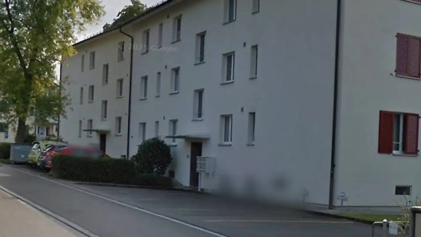 Outdoor parking space for rent - Feldstrasse 1, 8330 Pfäffikon ZH - Photo 2