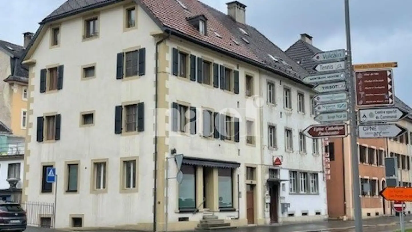 Commercial for rent - Rue Daniel-Jeanrichard 1, 2400 Le Locle