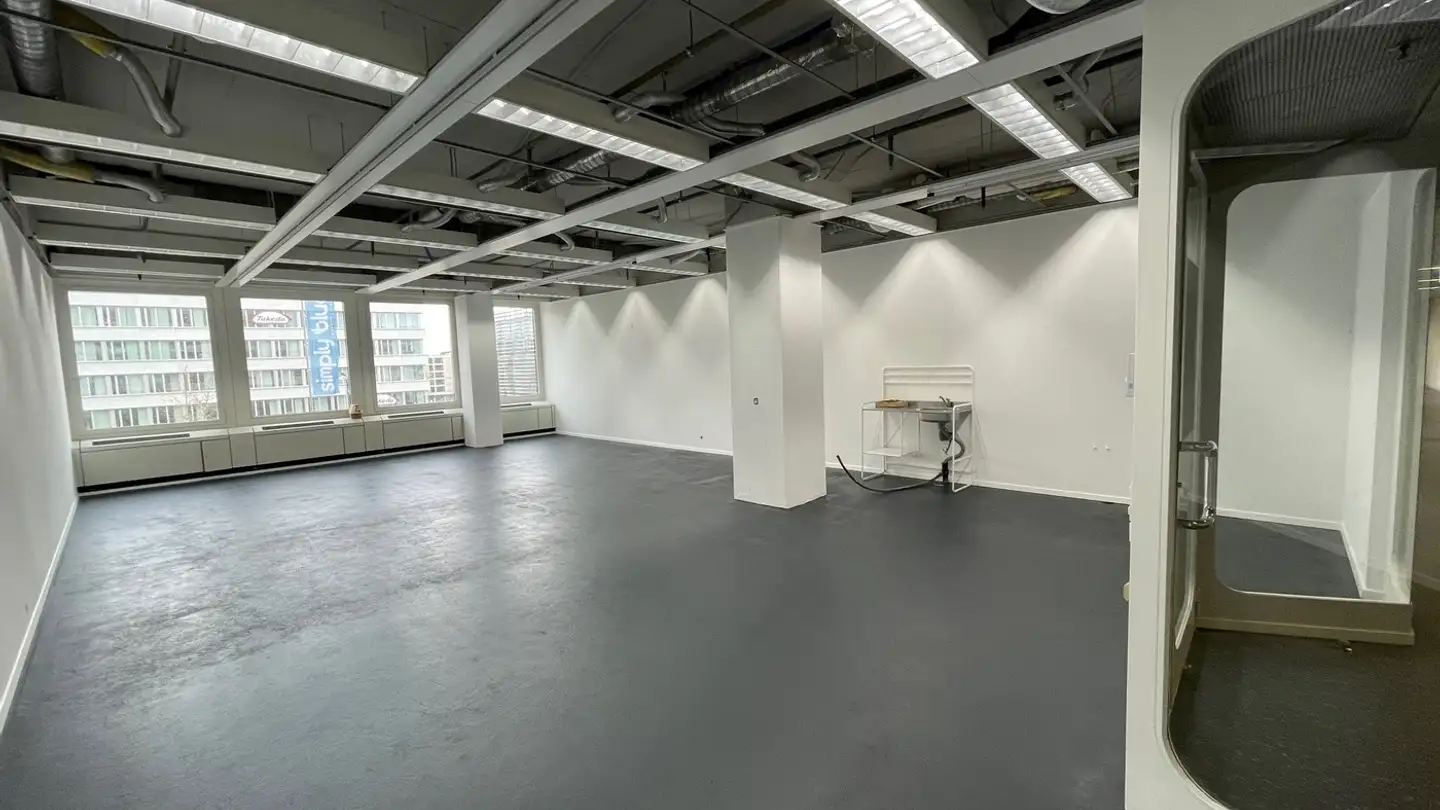 Gewerbe mieten - Thurgauerstrasse 117, 8152 Glattpark (Opfikon)