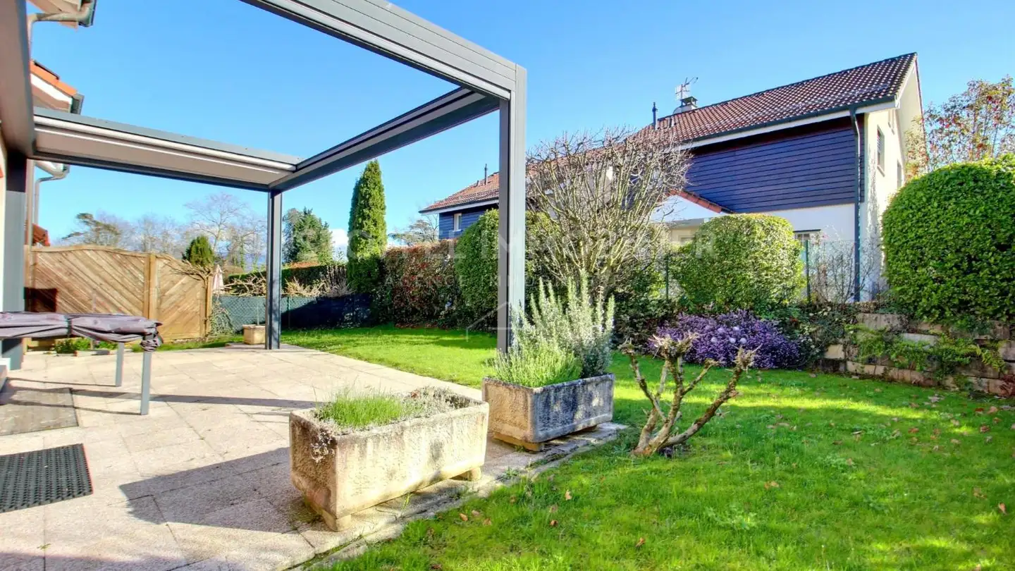 Row house for sale - 1294 Genthod