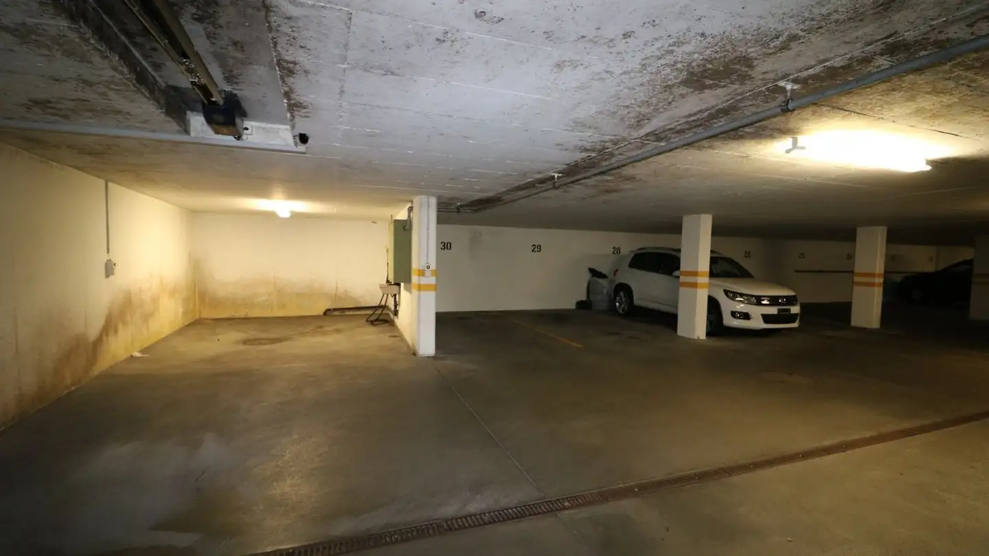 Garage individuel à louer - Fuhrenstrasse 5, 3098 Schliern b. Köniz - Photo 2