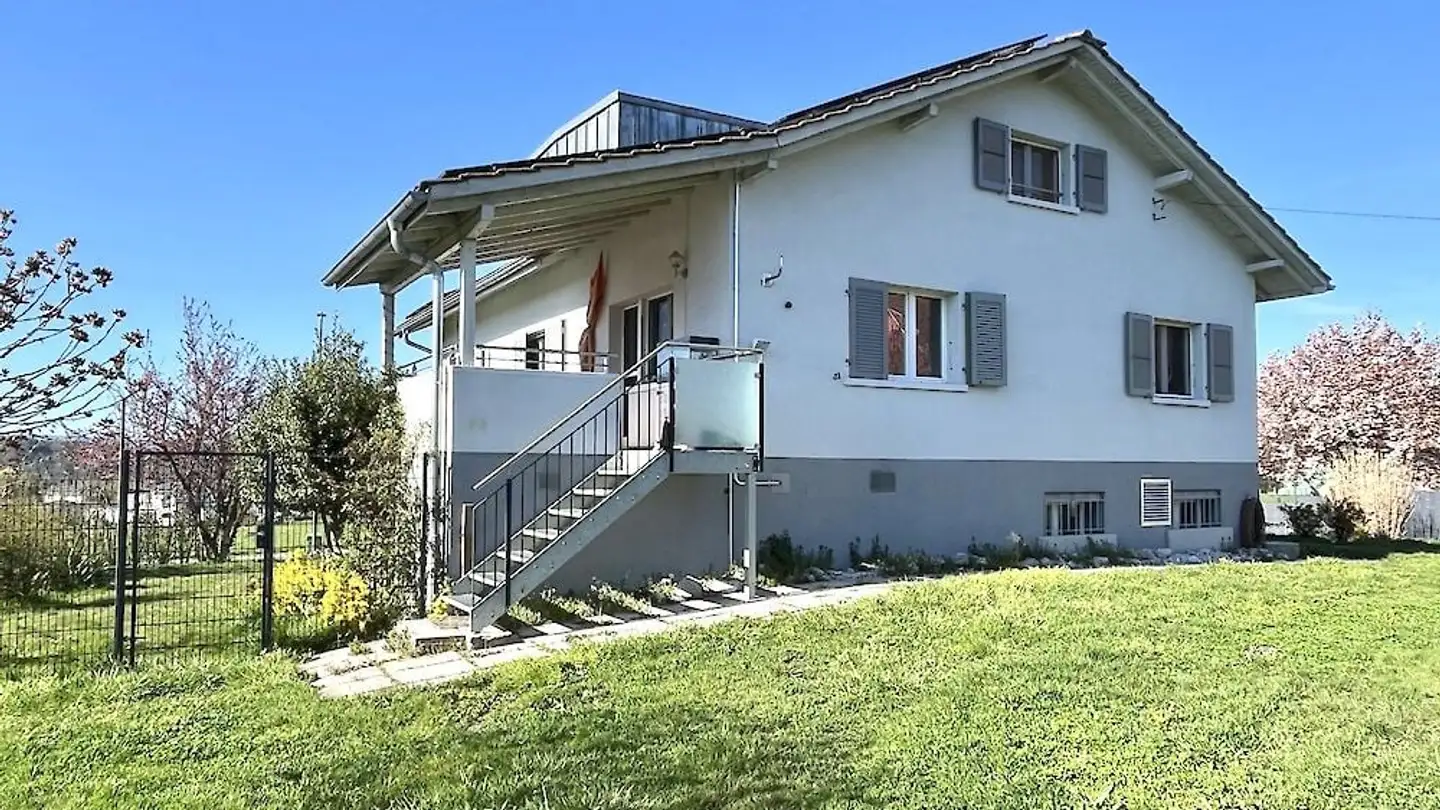 Single house for rent - Route Principale 122, 1791 Courtaman