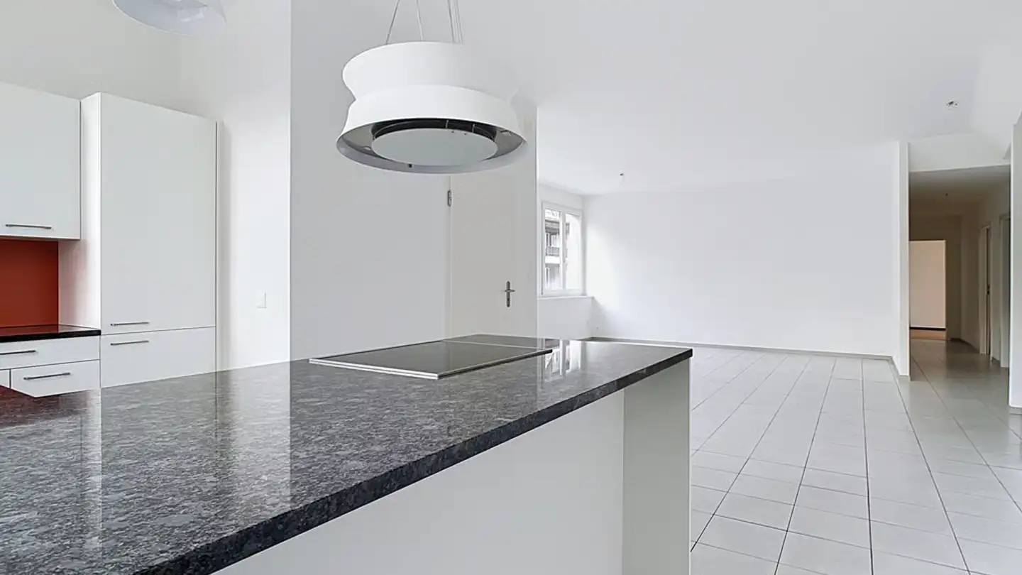 Apartment for rent - Rue Du Marché 3, 2300 La Chaux-de-Fonds - Photo 2