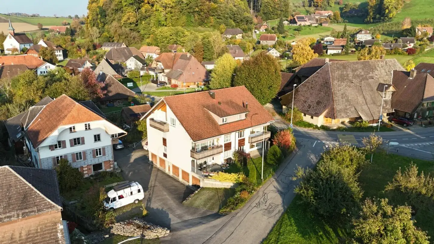 Edificio residenziale in vendita - Aescherenstrasse 2, 4917 Melchnau - Photo 2