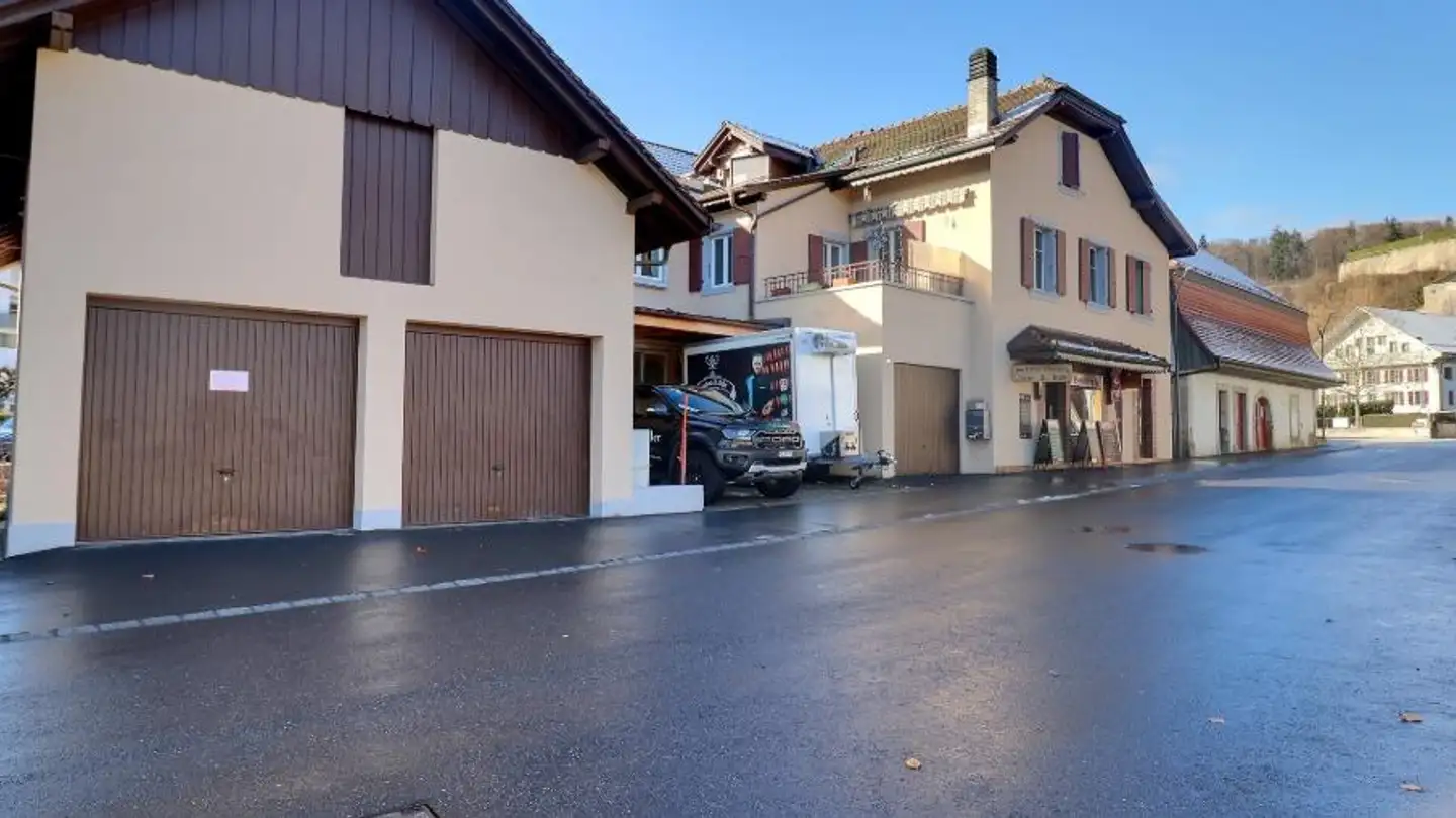 Residential building for sale - 1018 Lausanne