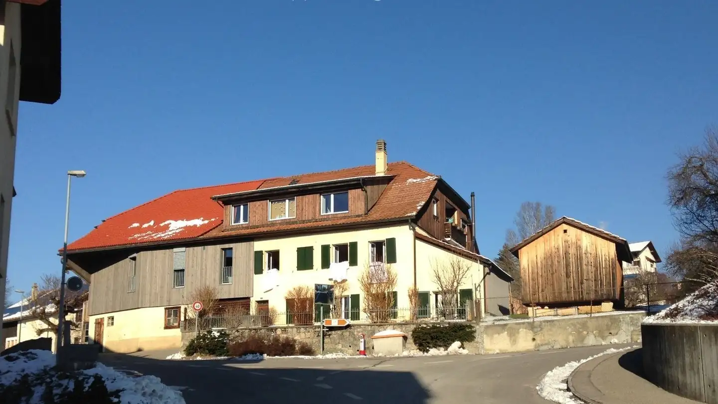 Appartamento in affitto - Rue Du Docteur Tièche 20, 2732 Reconvilier - Photo 2