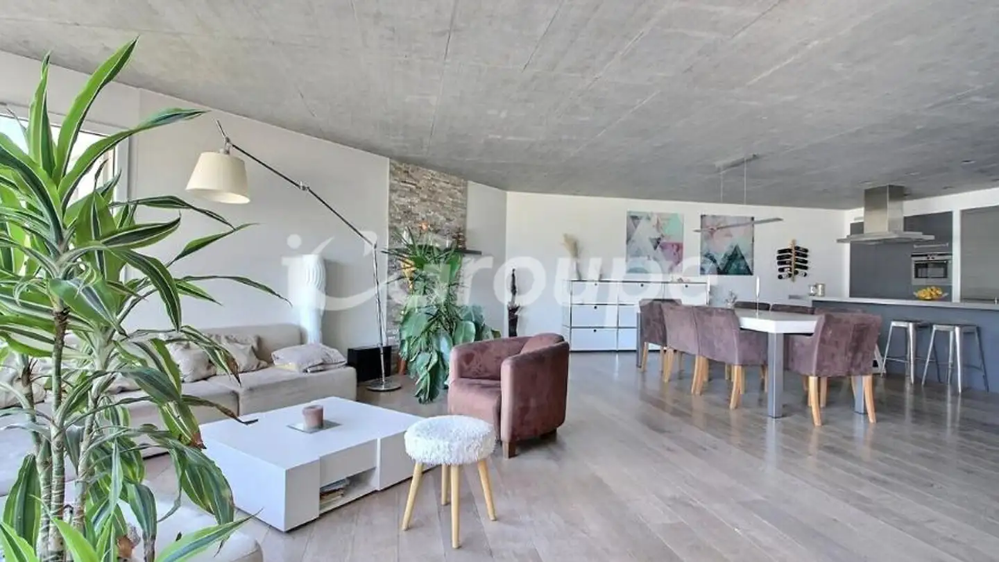 Row house for sale - 1950 Sion