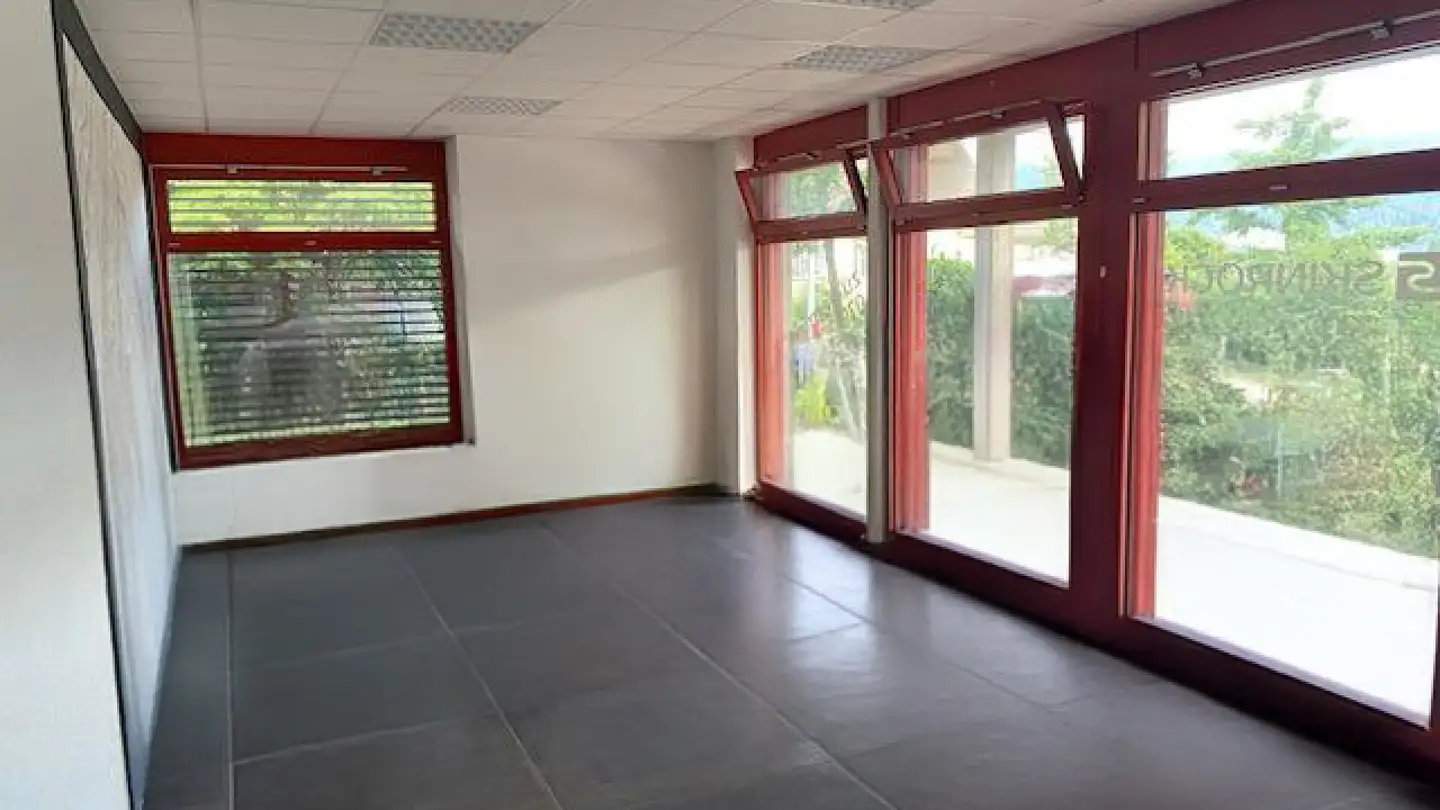 Negozio in affitto - Hauptstrasse 7, 2562 Port - Photo 3