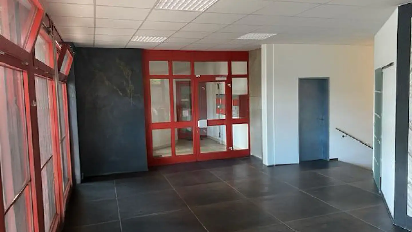 Negozio in affitto - Hauptstrasse 7, 2562 Port - Photo 4