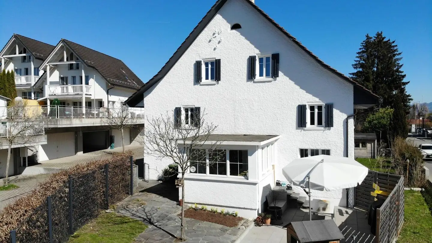 Semi-detached house for rent - 8618 Oetwil am See