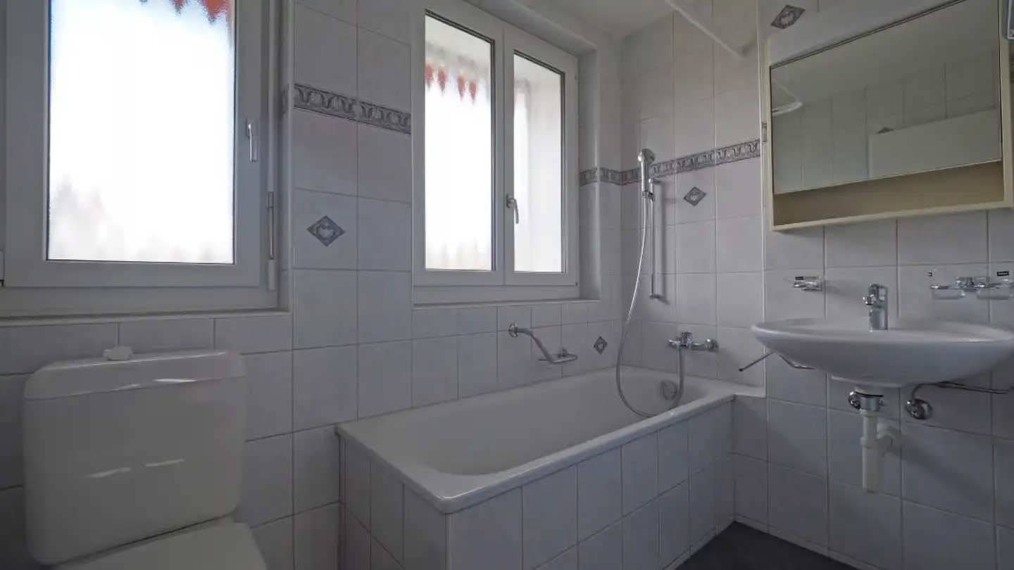 Wohnung mieten - Oberlandstrasse, 3700 Spiez - Foto 2