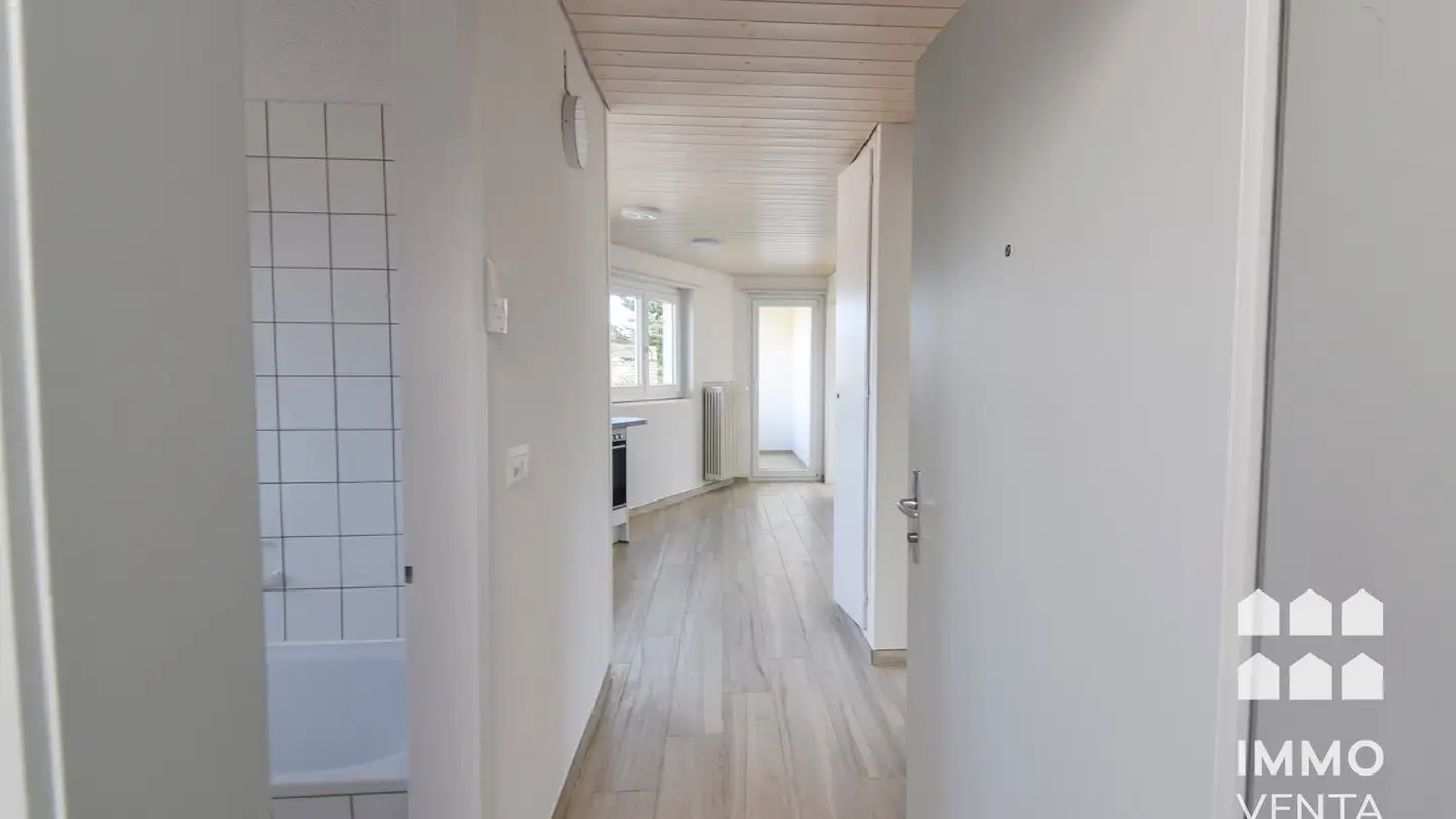 Wohnung mieten - Chemin Emile-Ganguillet / Emile-Ganguillet-Weg 17, 2503 Biel/Bienne - Foto 2