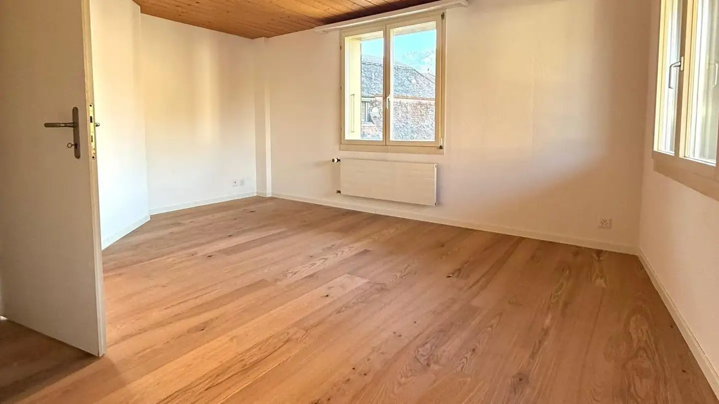 Appartement à louer - Musterplatz 1, 3665 Wattenwil