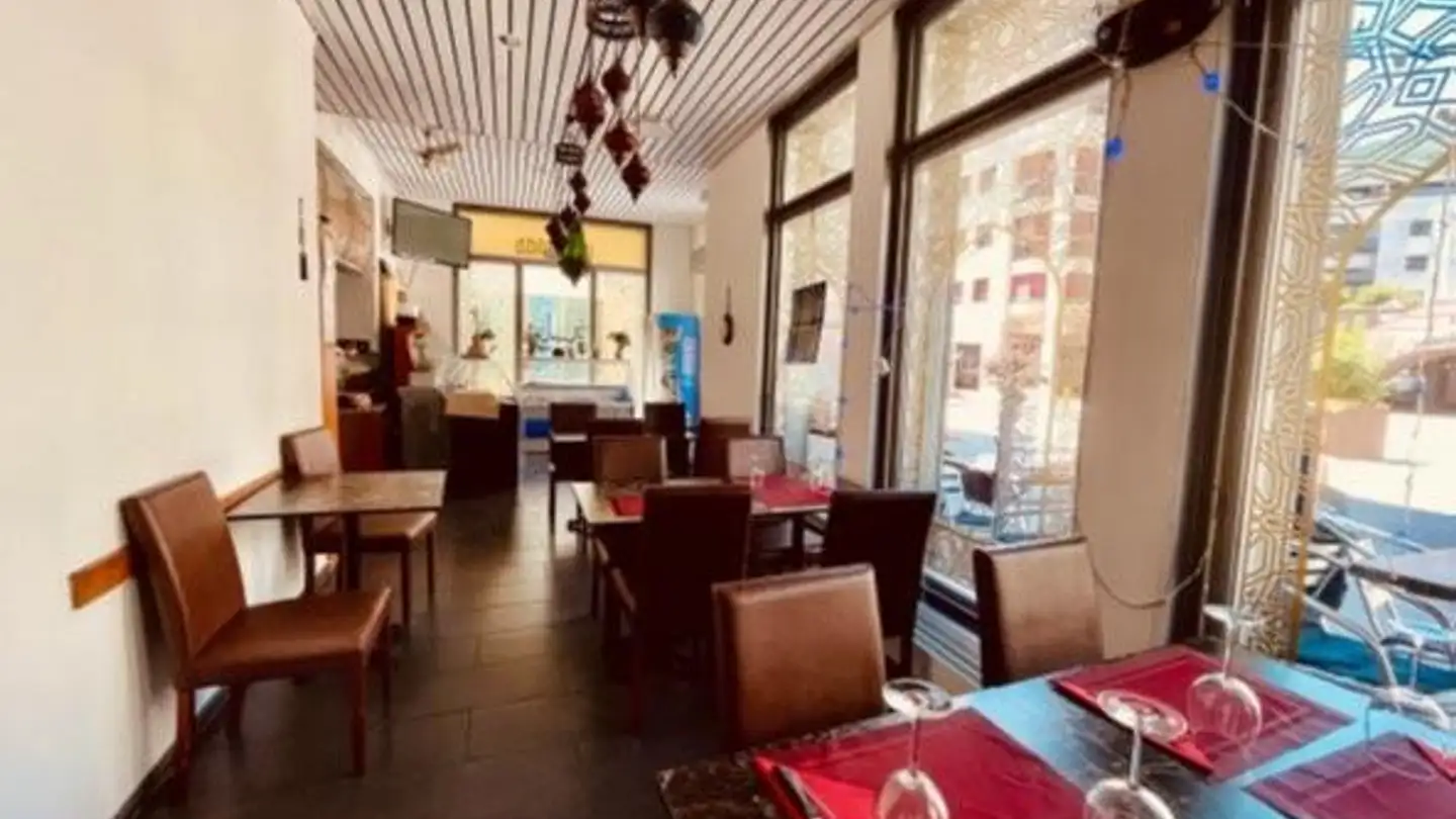 Restaurant à louer - Avenue Du Rothorn 9a, 3960 Sierre - Photo 2