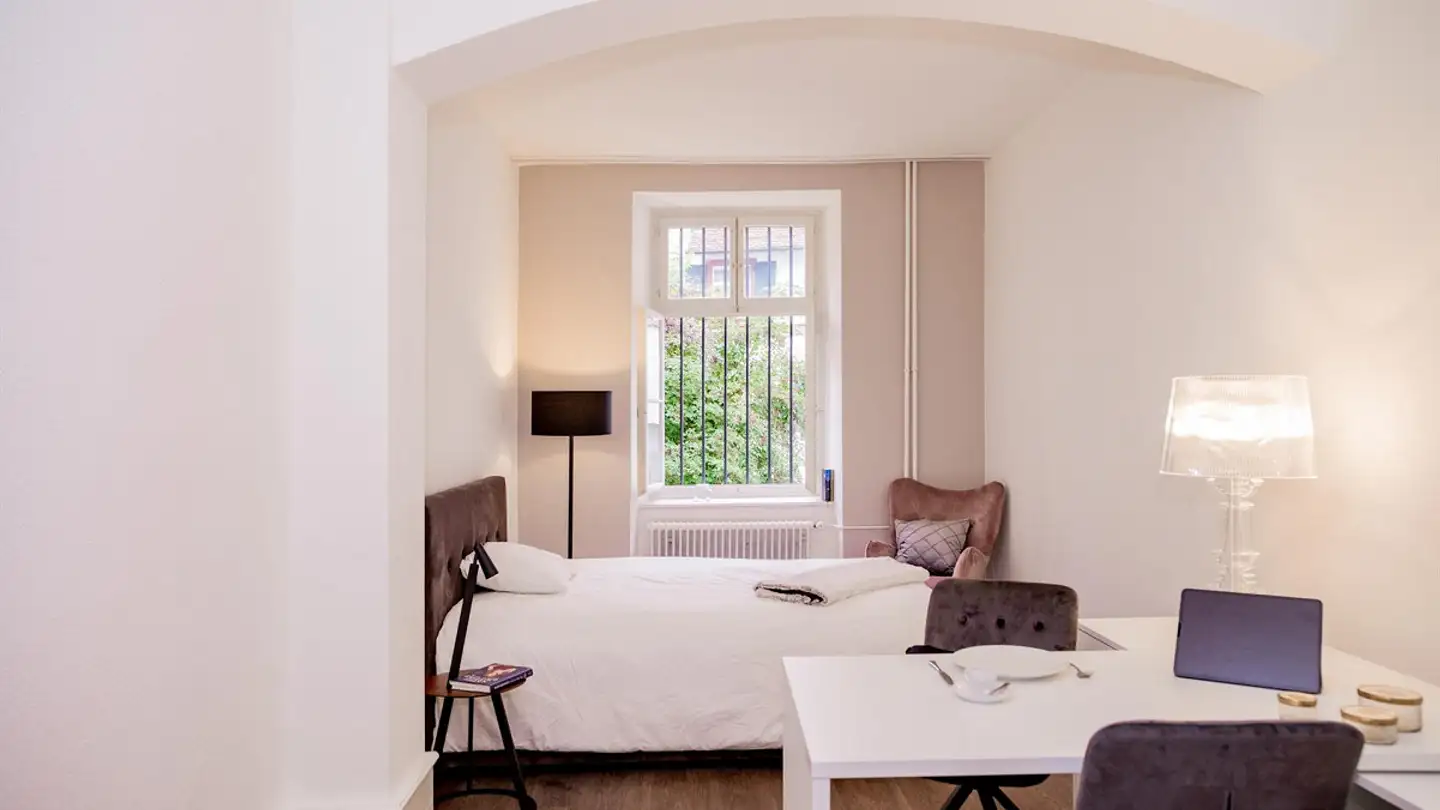 Furnished apartment for rent - Peterskirchplatz 1, 4051 Basel - Photo 2