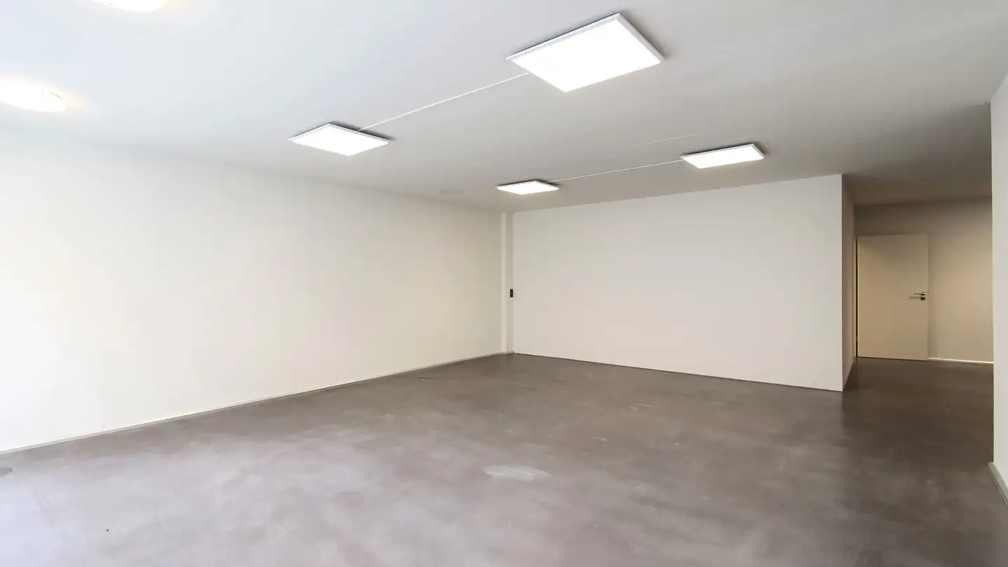 Geschäft mieten - Chaltenbodenstrasse 6e, 8834 Schindellegi