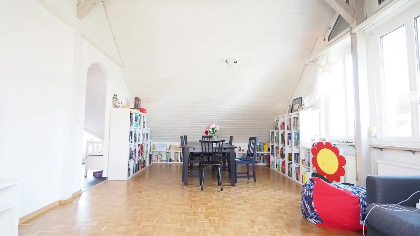 Dachgeschosswohnung mieten - Eggstrasse 16, 4402 Frenkendorf