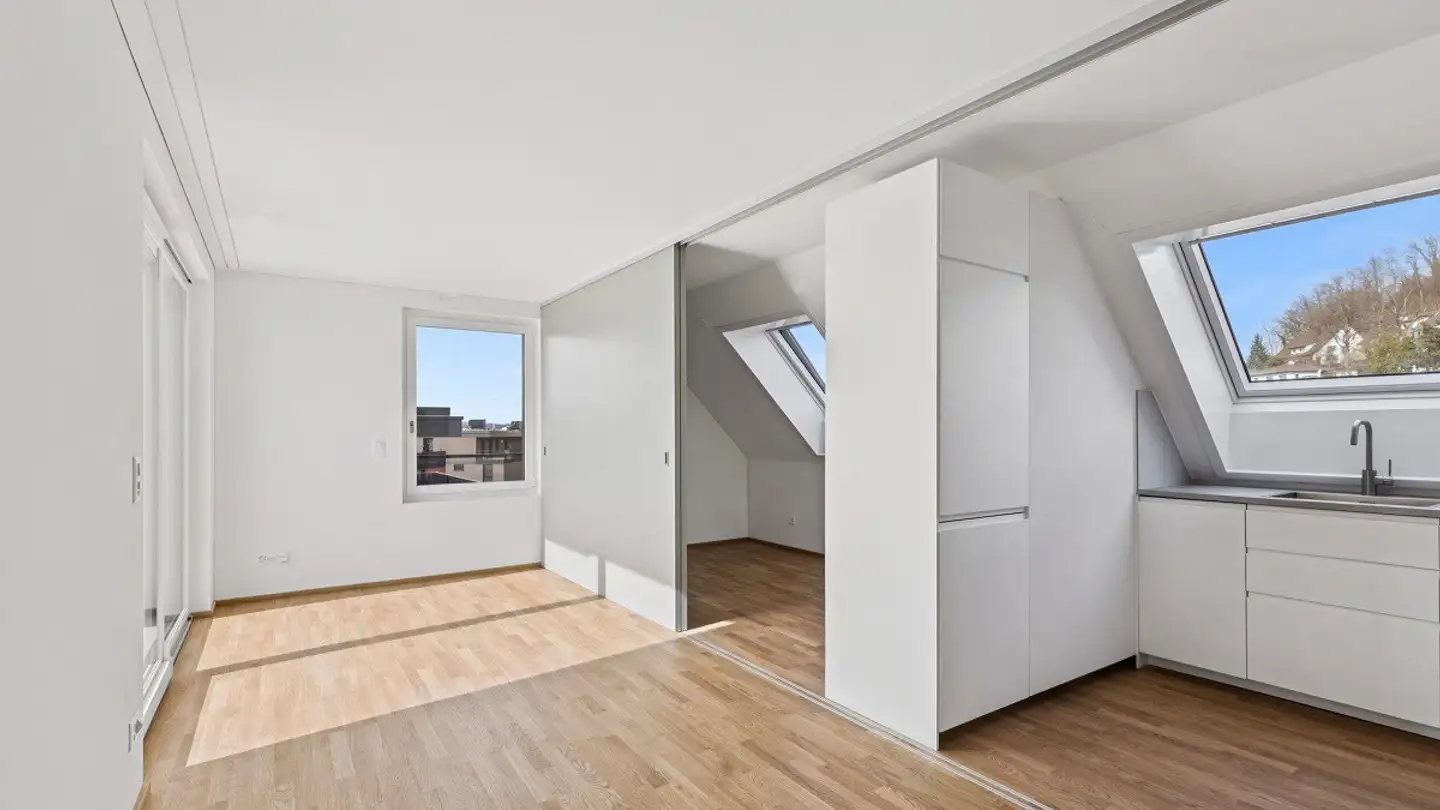 Attique à louer - Scheidweg 4, 8184 Bachenbülach - Photo 2