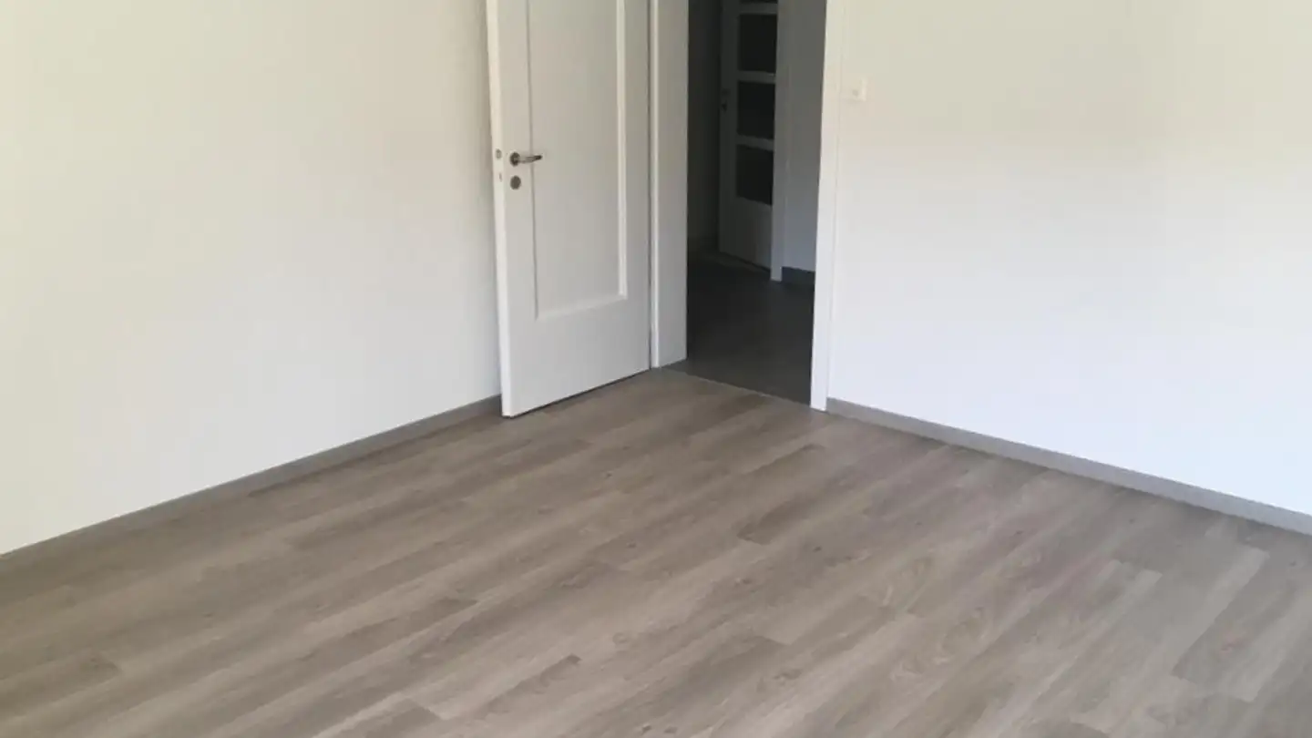 Wohnung mieten - Rue Paul-Charmillot 80, 2610 St-Imier - Foto 3