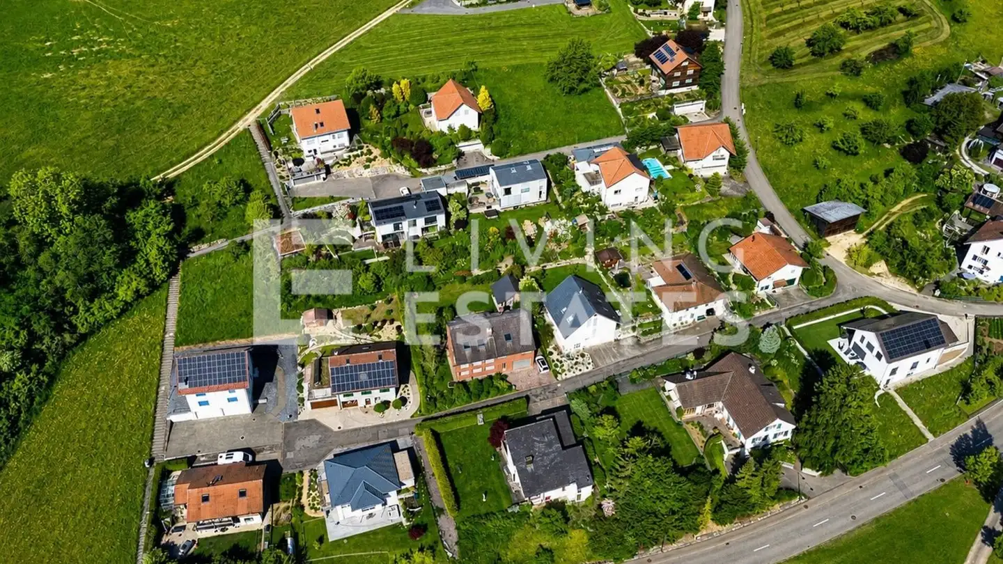 Constructible plot for sale - Rainweg, 4496 Kilchberg BL