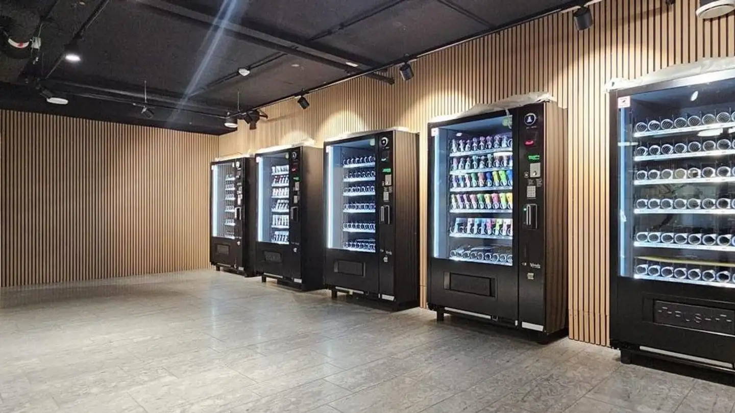 Shop for rent - Sophie-Taeuber-Strasse 4, 8050 Zürich