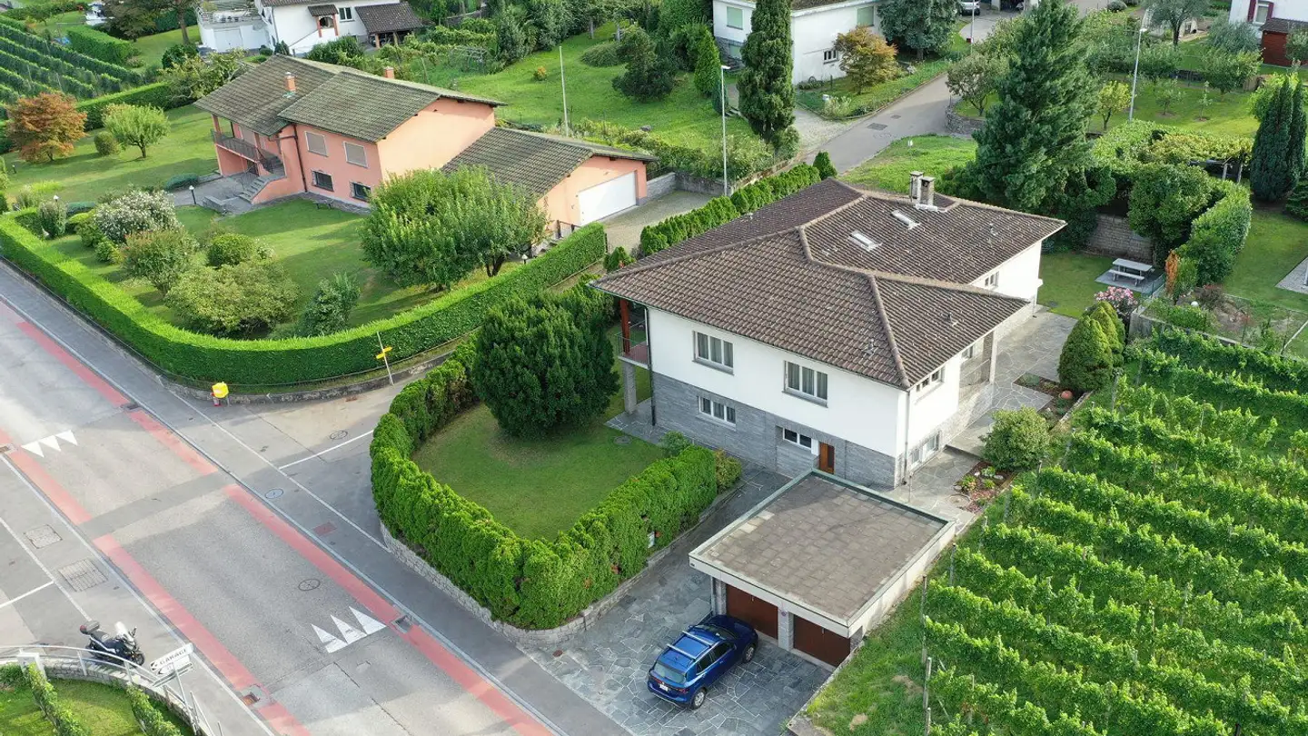 Mehrfamilienhaus kaufen - Via Cantonale 23, 6525 Gnosca