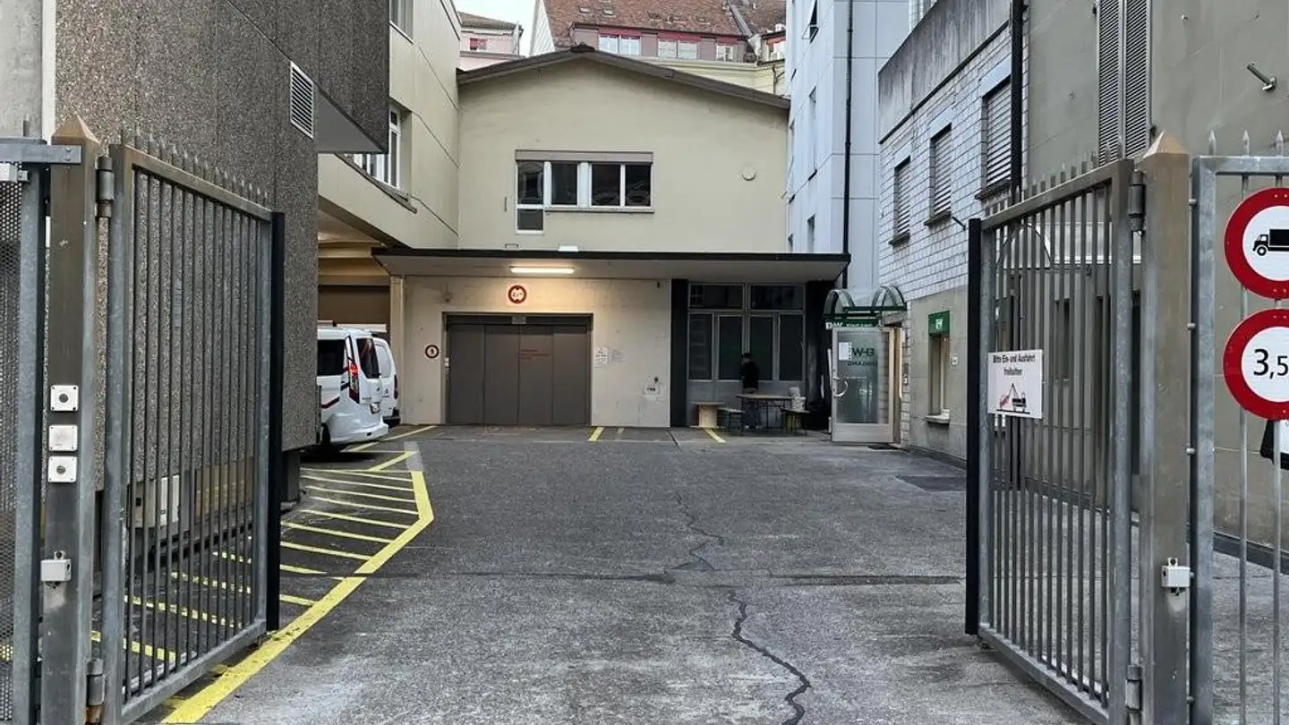 Underground parking space for rent - Maulbeerstrasse 10, 3011 Bern - Photo 3