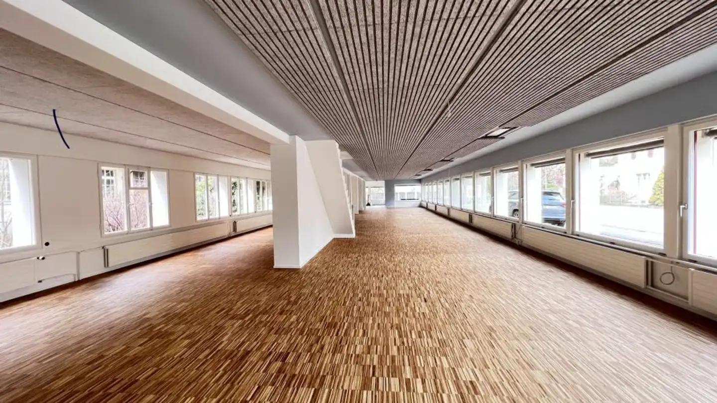 Commercial à louer - Schorenstrasse 25, 4900 Langenthal