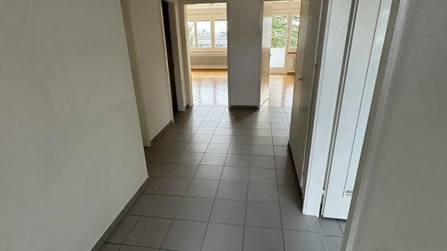 Wohnung mieten - Zürichstrasse 244, 8122 Binz - Foto 3