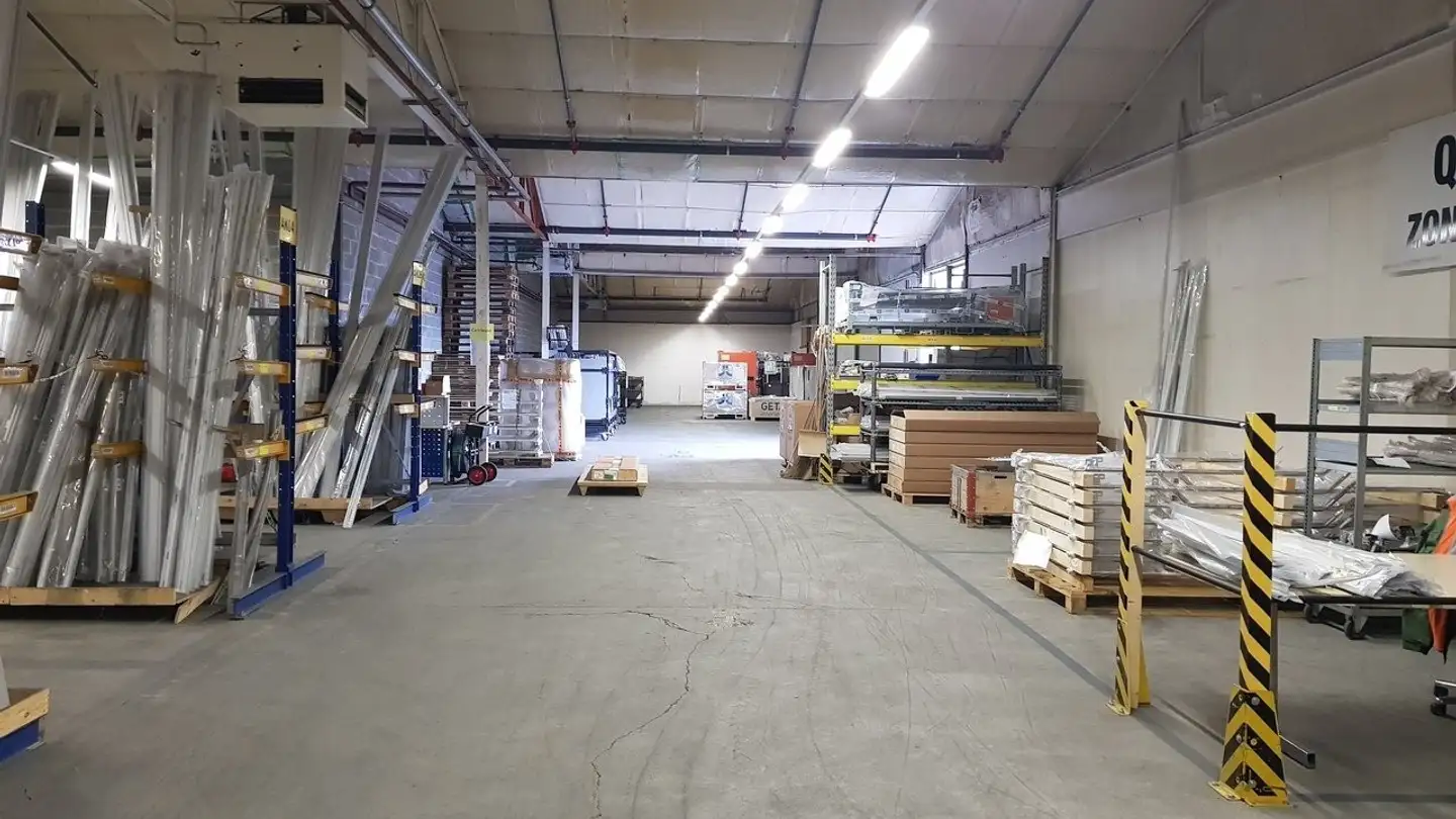 Commercial for rent - Zone Industrielle La Coche 1, 1852 Roche VD - Photo 2