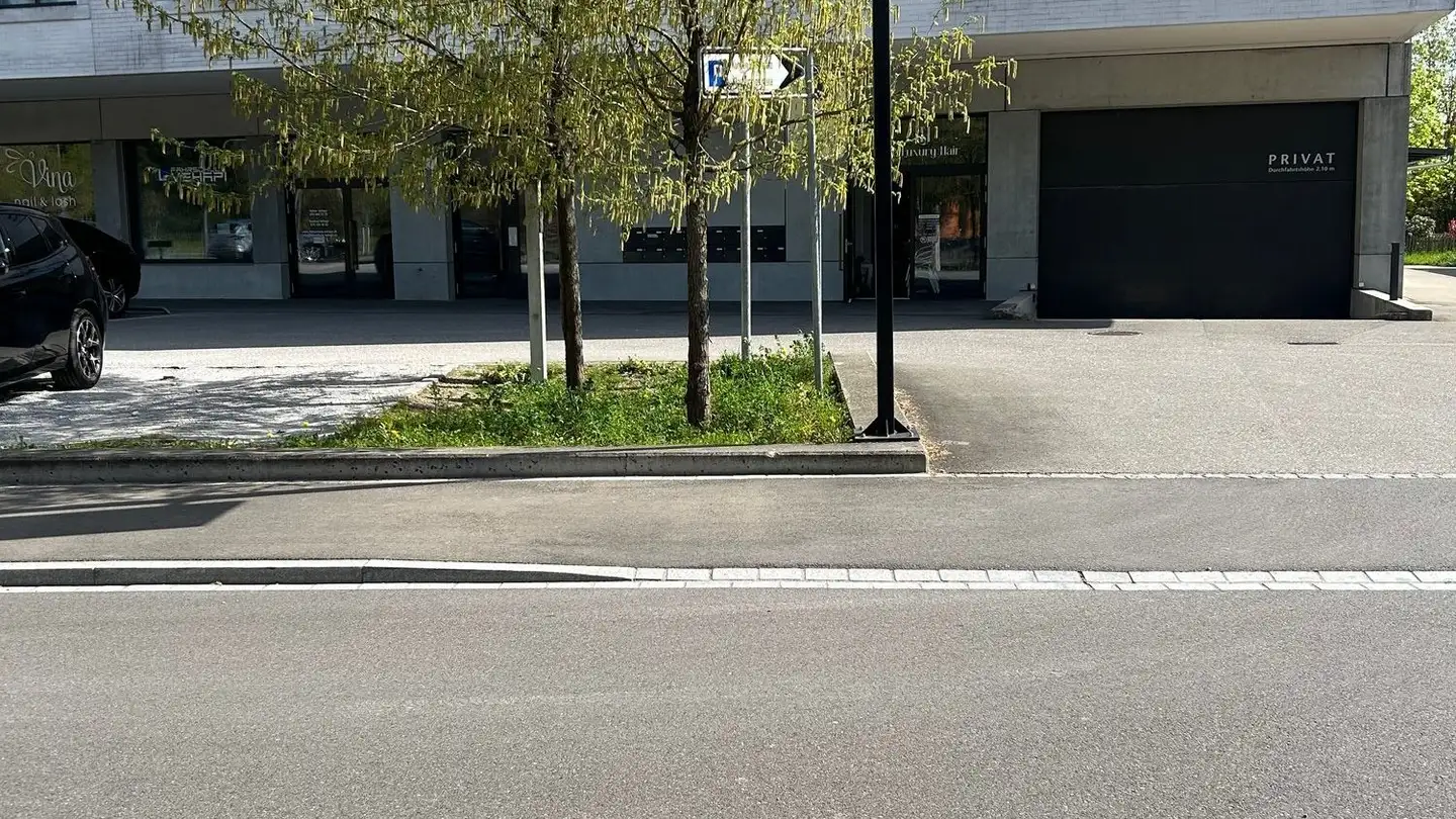 Place de parking souterraine à louer - Klosterzelgstrasse 1c, 5210 Windisch - Photo 2