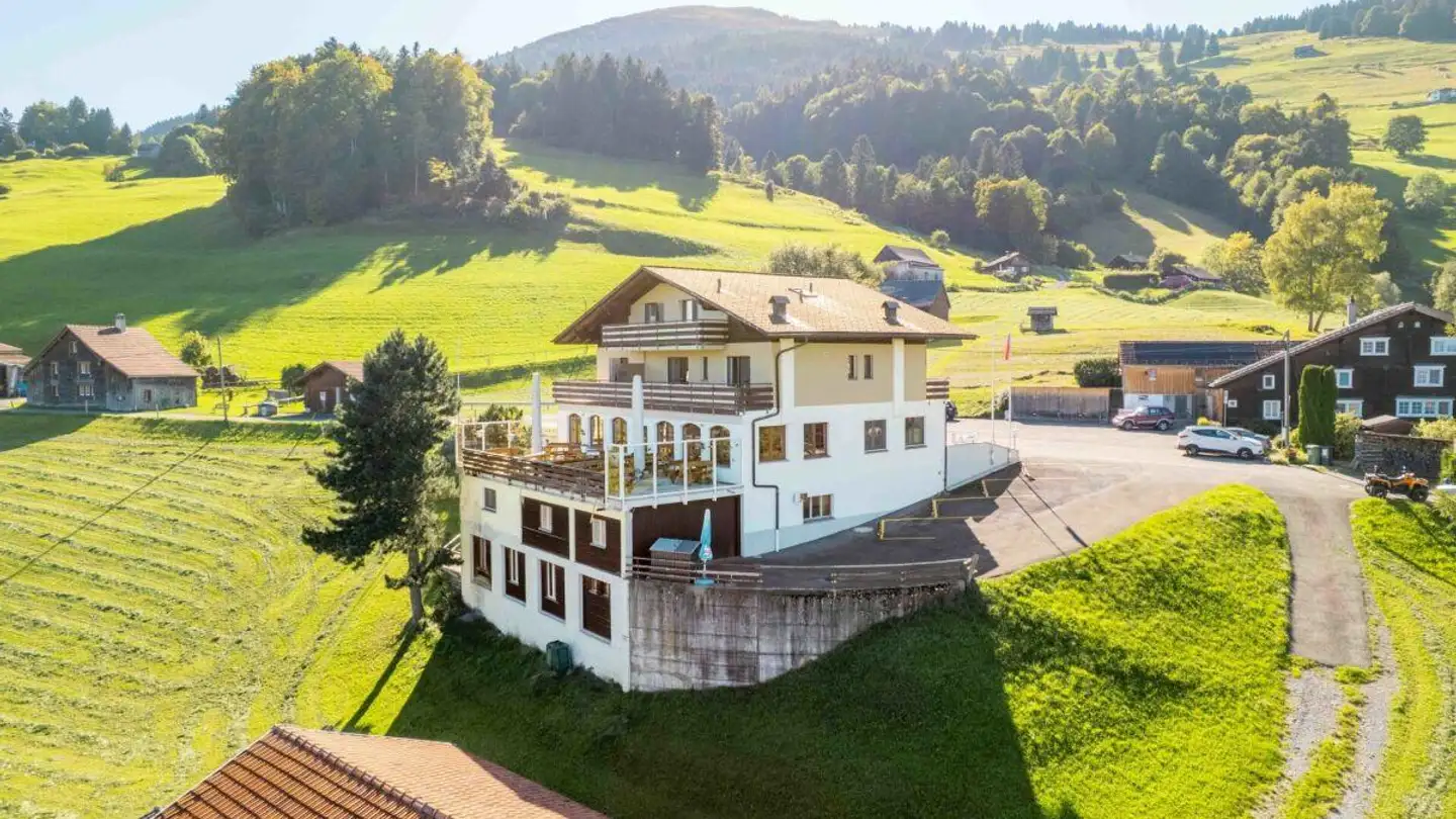 Mehrfamilienhaus kaufen - Hüseren Morgenweid 1858, 9475 Sevelen