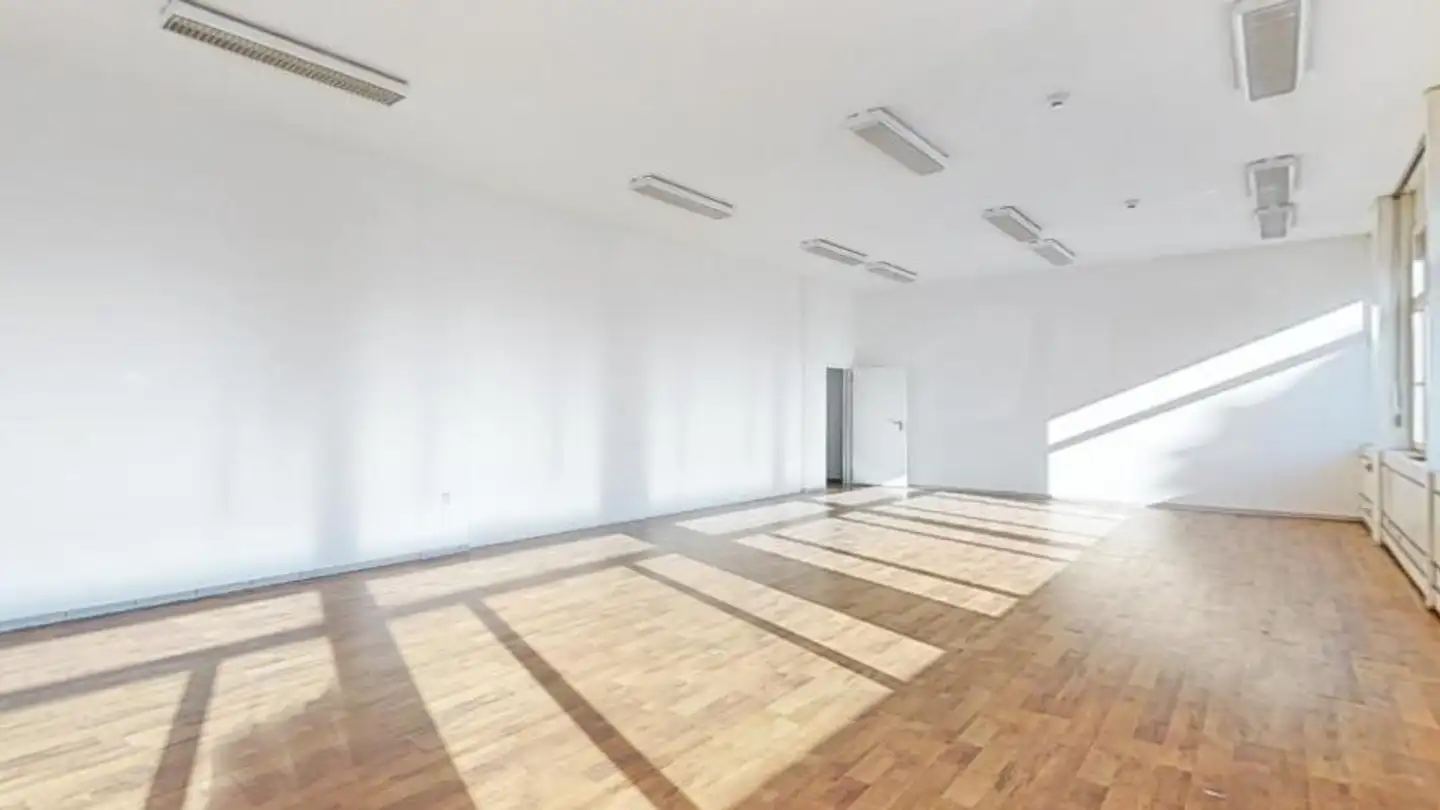 Commercial à louer - Via Cantonale 27, 6928 Manno