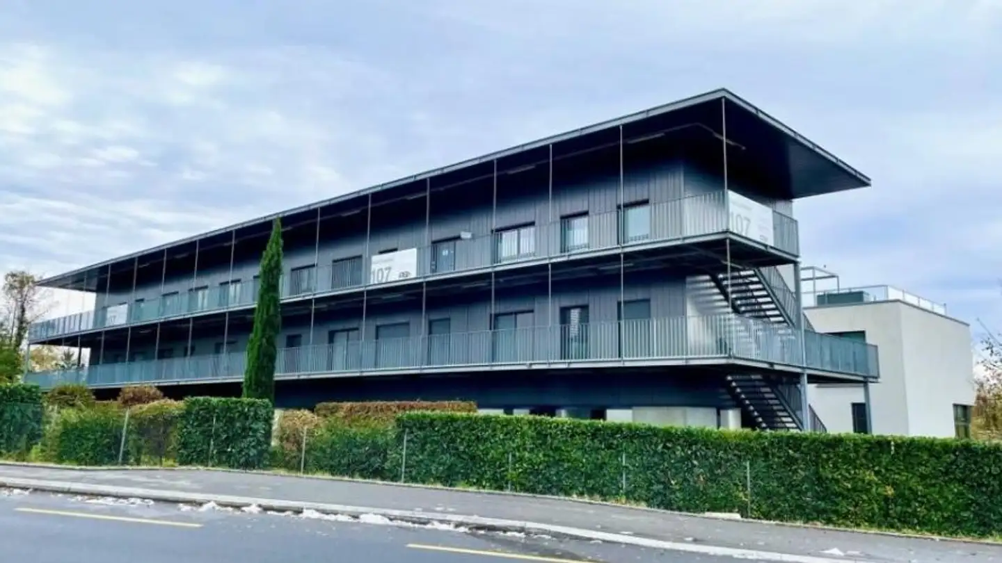 Parcheggio esterno in affitto - Route Cantonale 107, 1025 St-Sulpice VD