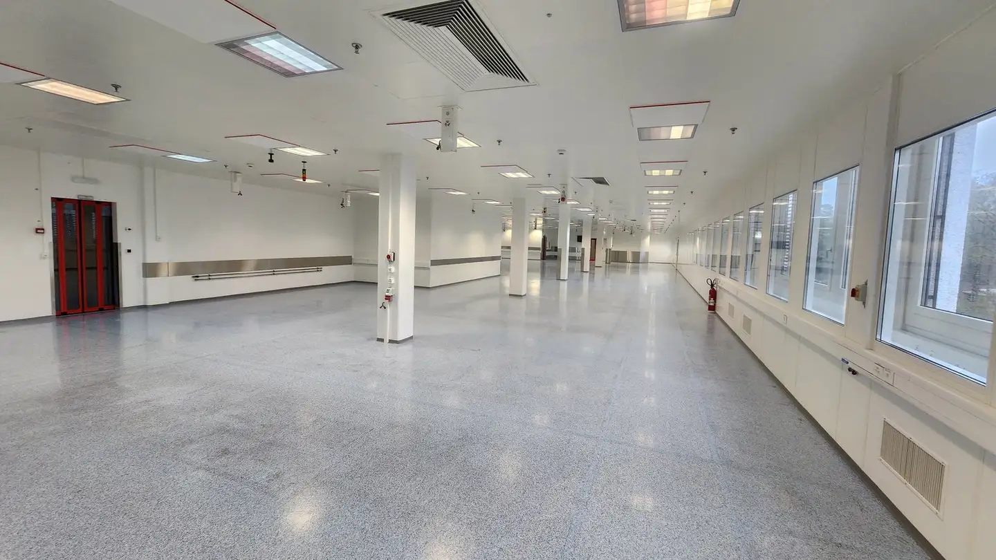 Industrial property for rent - Rue Du Puits-Godet 20, 2000 Neuchâtel