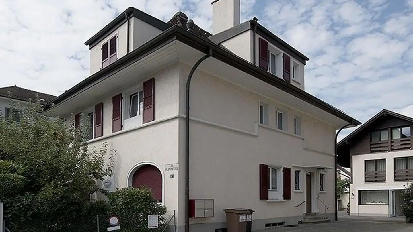 Outdoor parking space for rent - Rue De La Gare 7, 1030 Bussigny
