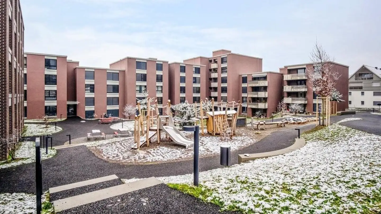 Appartement à louer - Tüfwisstrasse 11, 8185 Winkel