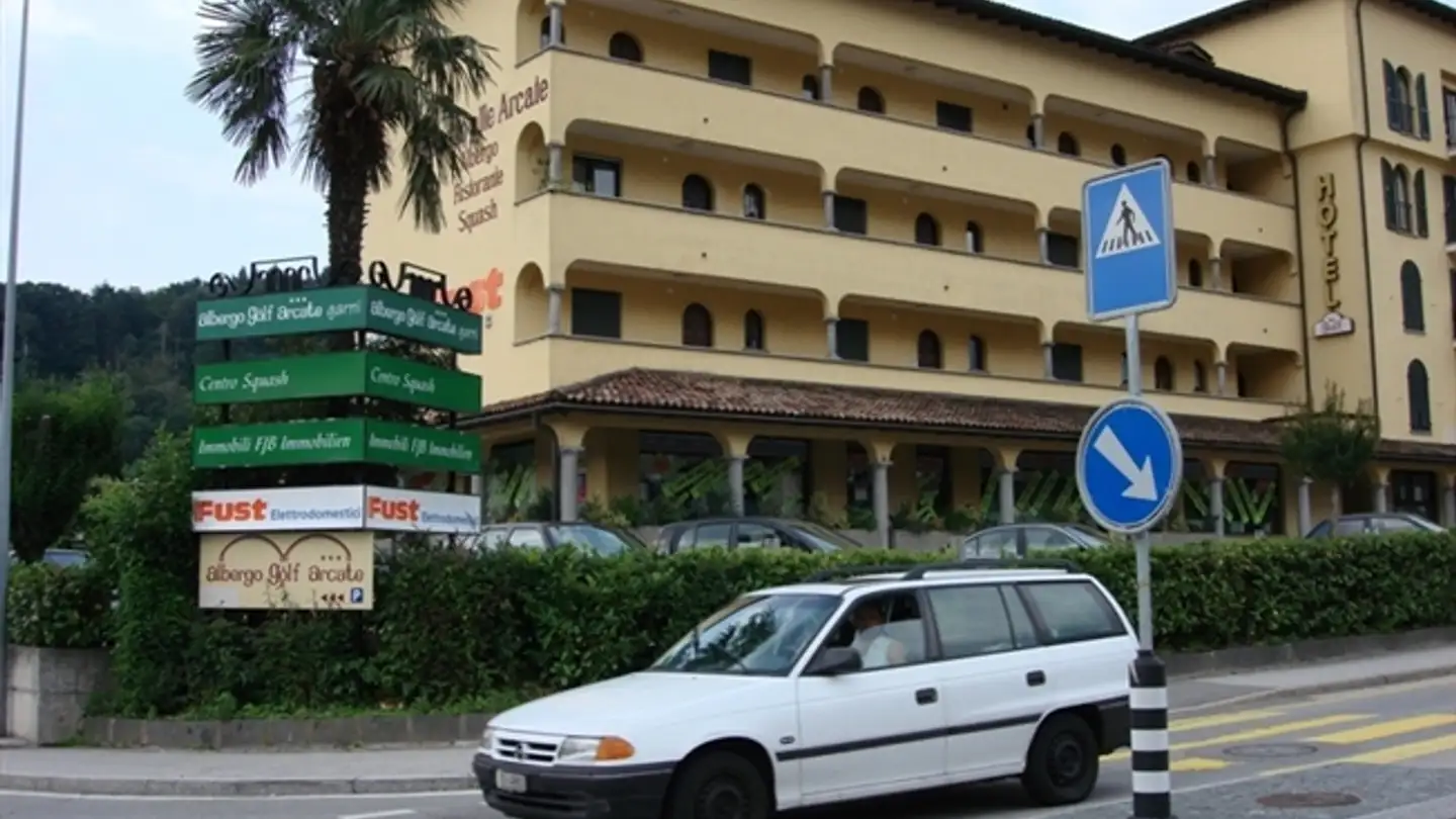 Spazio ufficio in vendita - Via Locarno 58, 6616 Losone - Photo 4