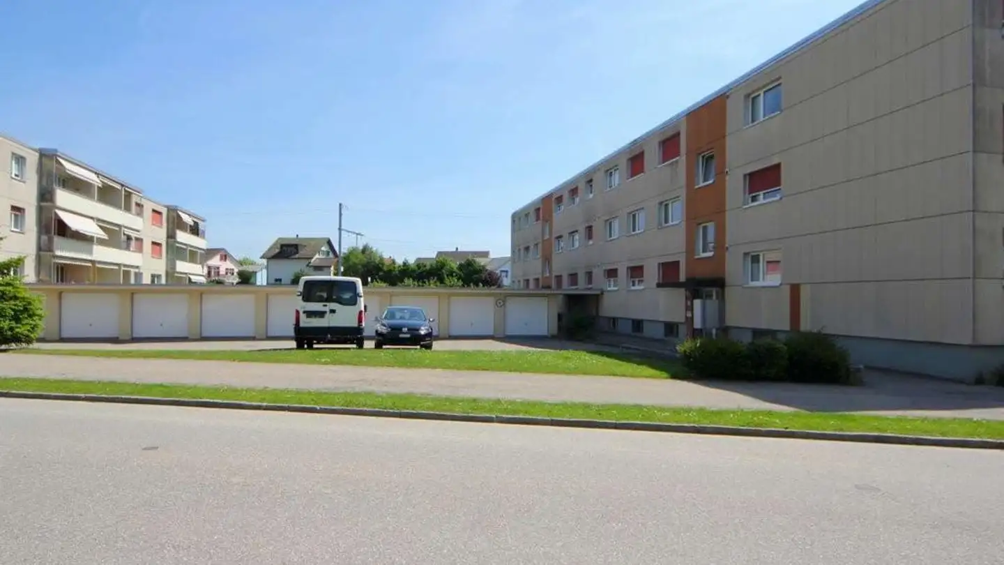 Place de parking extérieure à louer - Blümlisalpstrasse 17, 4562 Biberist