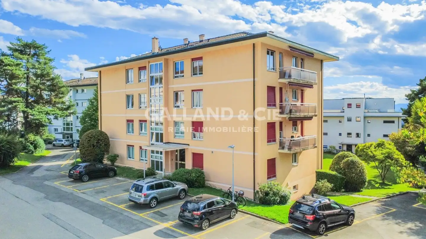 Outdoor parking space for rent - Chemin De Fontanettaz, 1009 Pully