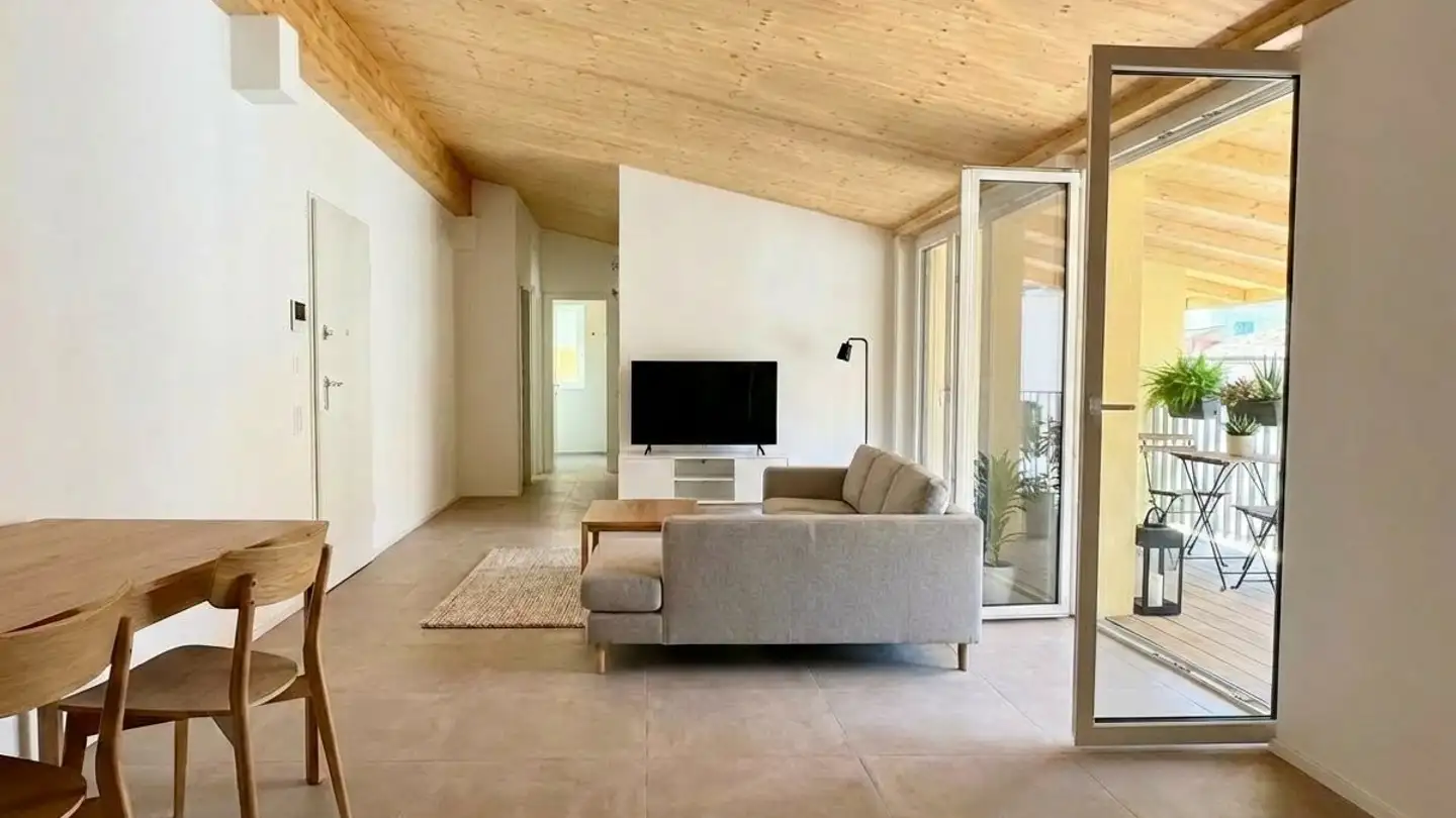 Dachgeschosswohnung mieten - Via Canonico Manera 5, 6965 Cadro